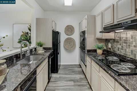 1860 Tice Creek, Walnut Creek, CA 94595