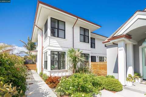 130 Bay Crest Rd, Santa Cruz, CA 95062