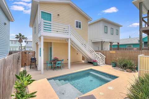 321 S 10th Street, Port Aransas, TX 78373