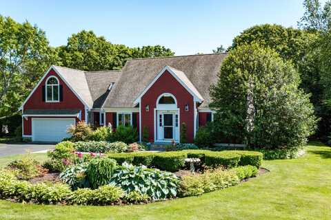 11 Polaris Drive, Mashpee, MA 02649