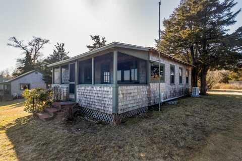 150 Old State Highway, Eastham, MA 02642