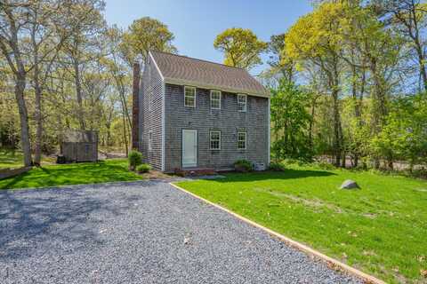 21 Second Street W, Harwich, MA 02645