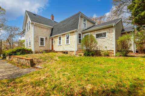 30 St Margarets Street, Buzzards Bay, MA 02532