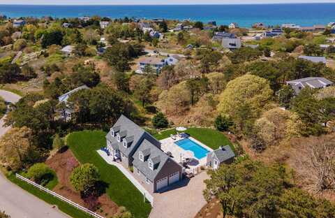 4 Lauras Way, Truro, MA 02666