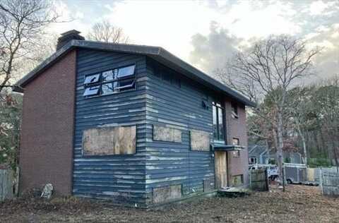 97 Great Western Road, South Dennis, MA 02660
