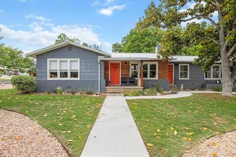 212 Cherry St, Fredericksburg, TX 78624