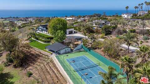 29800 Cuthbert Rd, Malibu, CA 90265