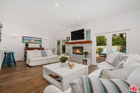 6435 Zumirez Dr, Malibu, CA 90265