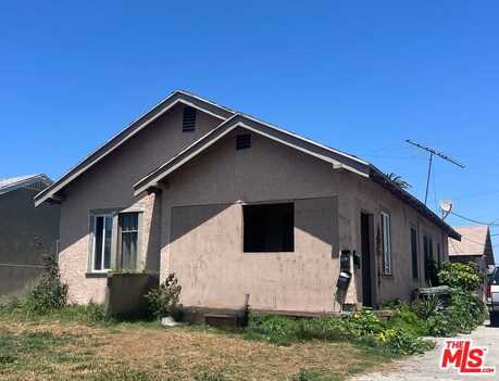 601 W 74th St, Los Angeles, CA 90044