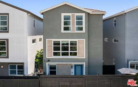 2700 E Chaucer St, Los Angeles, CA 90065