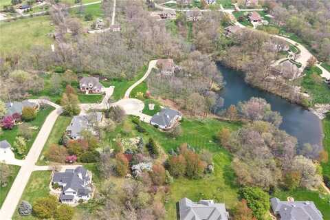1685 Mackenzie Drive, Robins, IA 52328