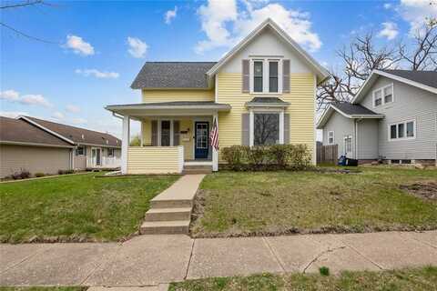 976 7th Street, Marion, IA 52302