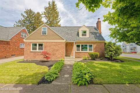 204 N 2nd Avenue, Mechanicville, NY 12118