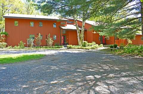 2 The Crossways, Brunswick, NY 12180