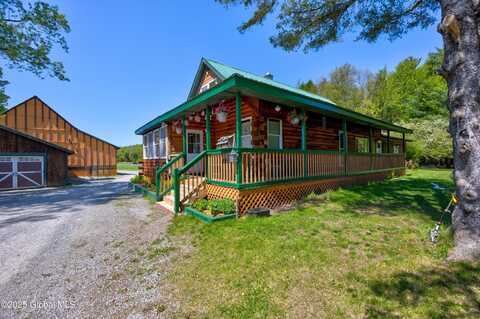 116 Medbury Rd, Granville, NY 12859