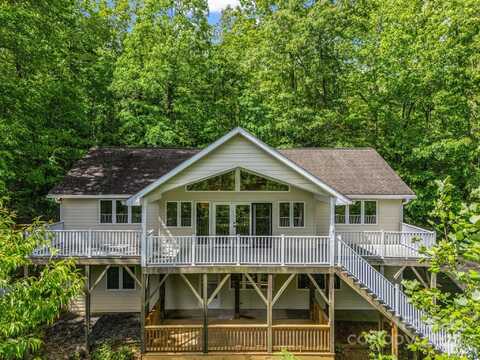 153 Old Lakey Gap Road, Black Mountain, NC 28711