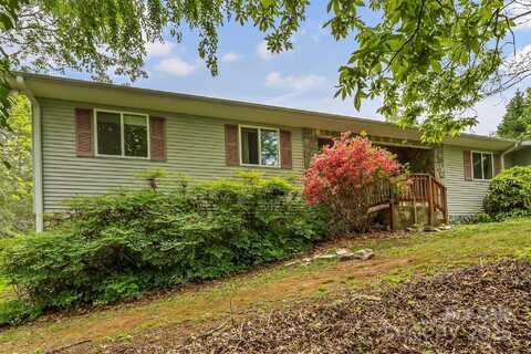 51 Chastain Hill Road, Mills River, NC 28759