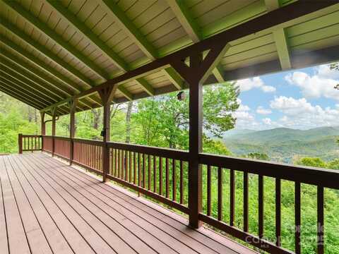 572 Multiflora Way, Waynesville, NC 28785