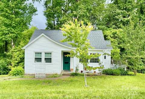 341 Eastover Circle NE, Lenoir, NC 28645