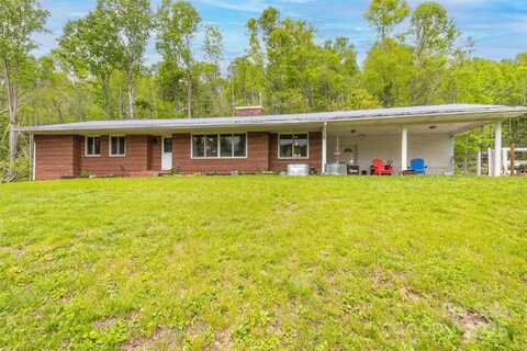 81 Amsoil Drive, Bakersville, NC 28705