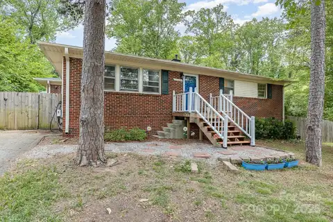 3104 Canterbury Street, Greensboro, NC 27408