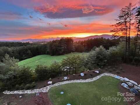 2775 Campbells Trace, Nebo, NC 28761