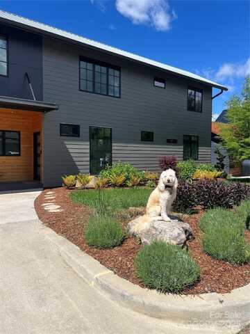 52 Malvern Walk, Asheville, NC 28806