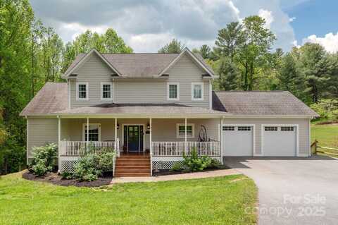 301 Wagram Place, Hendersonville, NC 28739