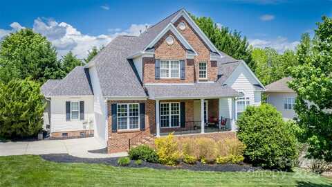 7245 Willow Brook Court, Denver, NC 28037