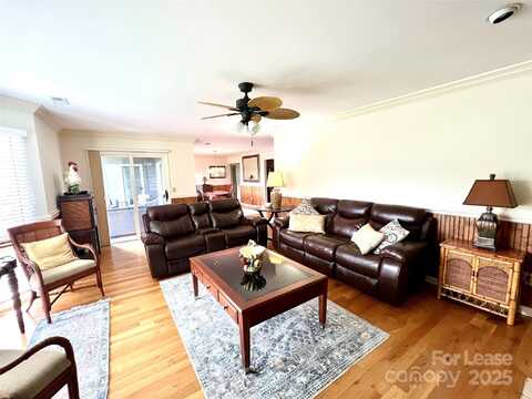 111 Burning Tree Lane, Flat Rock, NC 28731