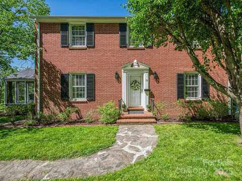79 Hamburg Drive, Weaverville, NC 28787