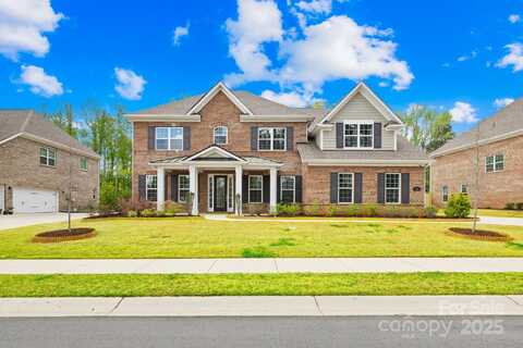 705 Brown Creek Drive, Matthews, NC 28104