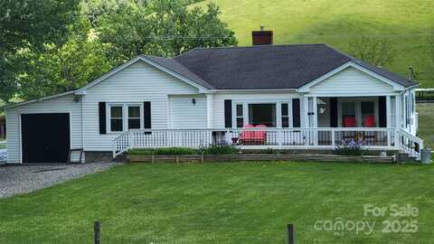 18 Misty Meadows Road, Burnsville, NC 28714