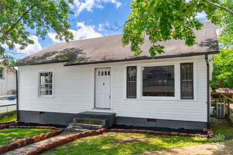 103 N Madison Street, Marion, NC 28752