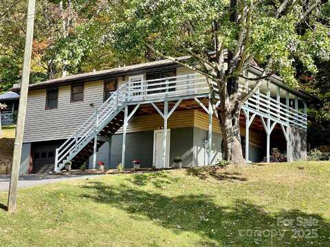128 Sandsridge Way, Waynesville, NC 28785