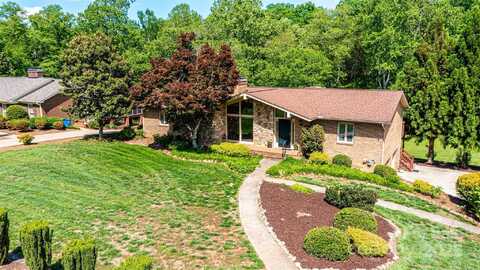 3520 4th Street Boulevard NW, Hickory, NC 28601