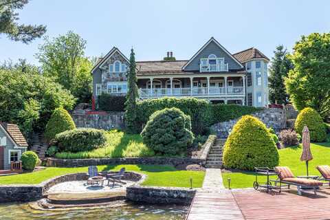 55 Lake Drive South, New Fairfield, CT 06812