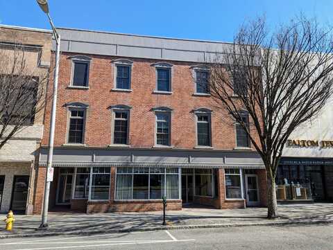 209 Main Street, Danbury, CT 06810