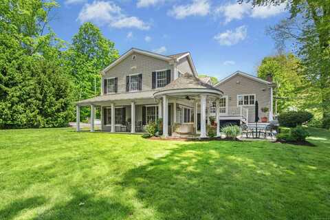 2 Knollwood Lane, Darien, CT 06820