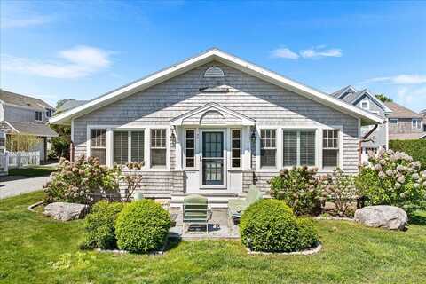 7 Tautog Street, Groton, CT 06340