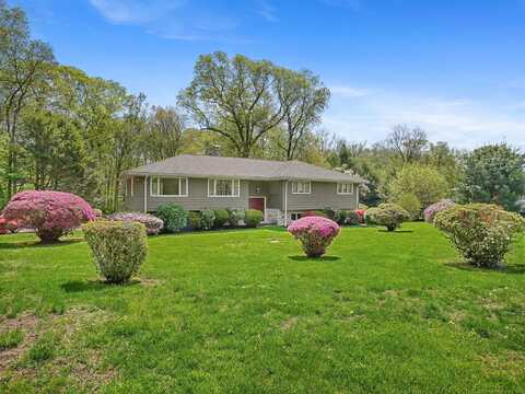 126 Richards Drive, Monroe, CT 06468