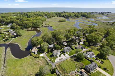 3 Arrowhead Road, Madison, CT 06443