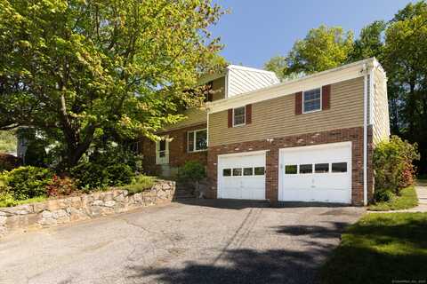 48 Lafayette Drive, Trumbull, CT 06611