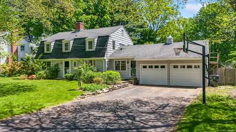 37 Glenwood Road, West Hartford, CT 06107