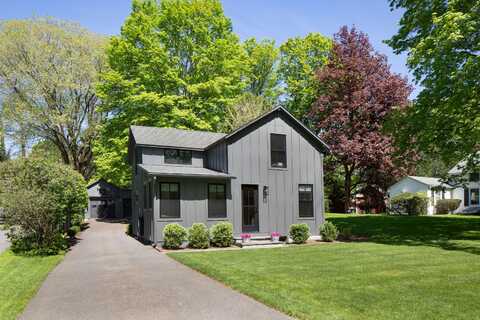 30 East Main Street, Salisbury, CT 06068