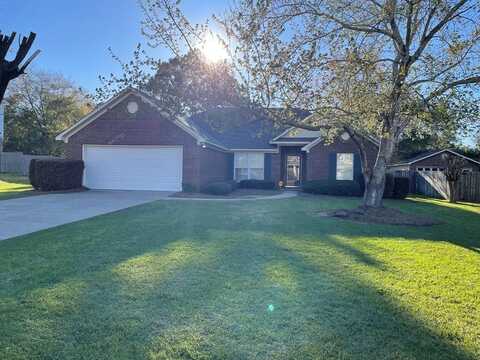 110 Arcadia Dr, Dothan, AL 36305