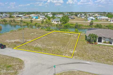 2429 NE 5th Place, Cape Coral, FL 33909