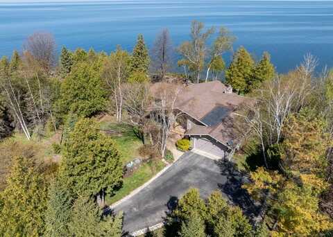 7041 Bay Shore Dr, Egg Harbor, WI 54209