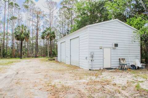8 Fourth St, Steinhatchee, FL 32359