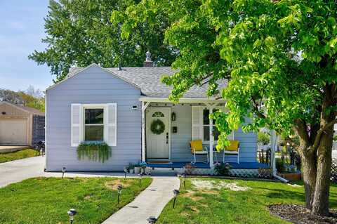 321 E Sheridan Avenue, Des Moines, IA 50313